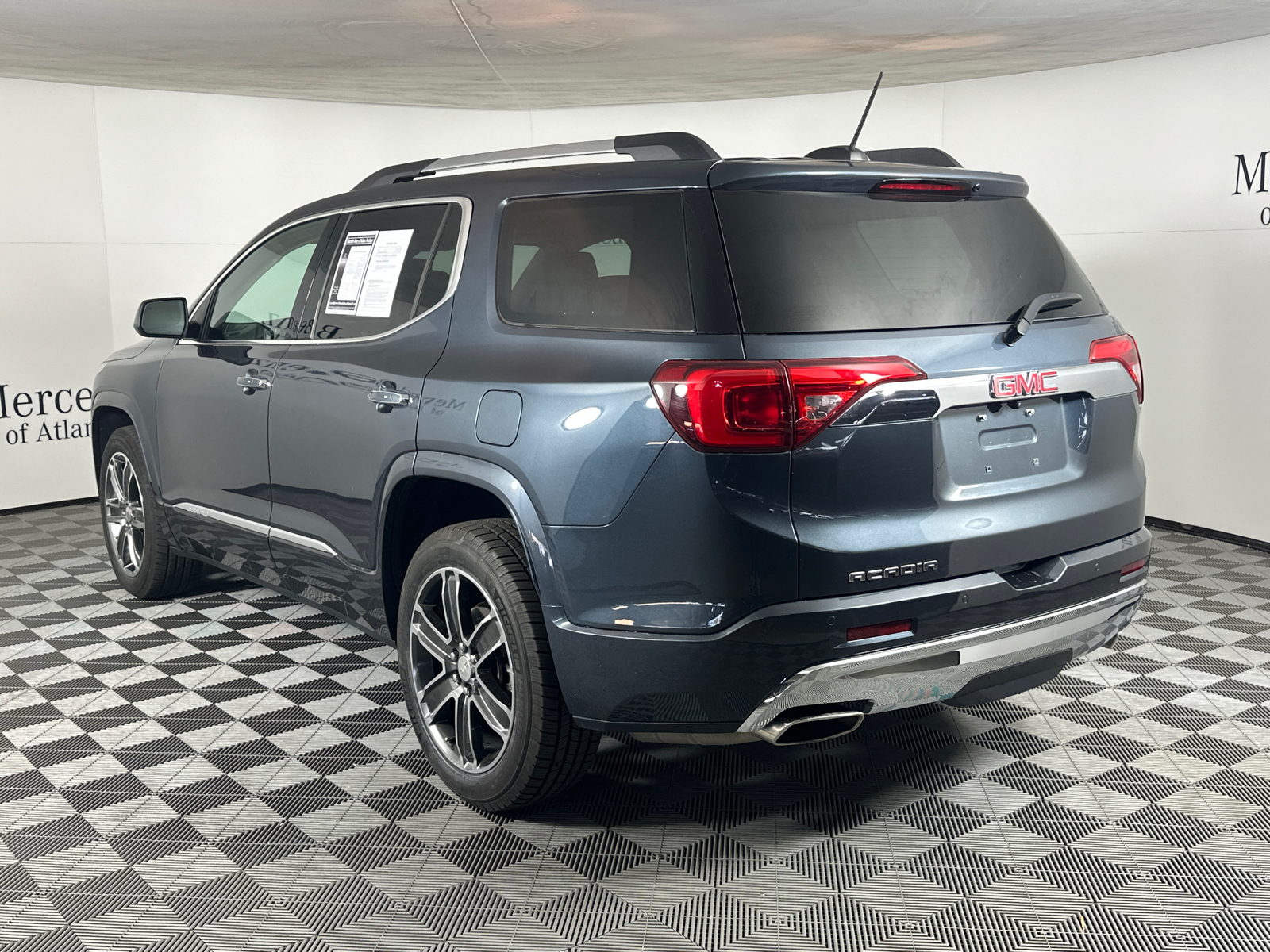 2019 GMC Acadia Denali 5