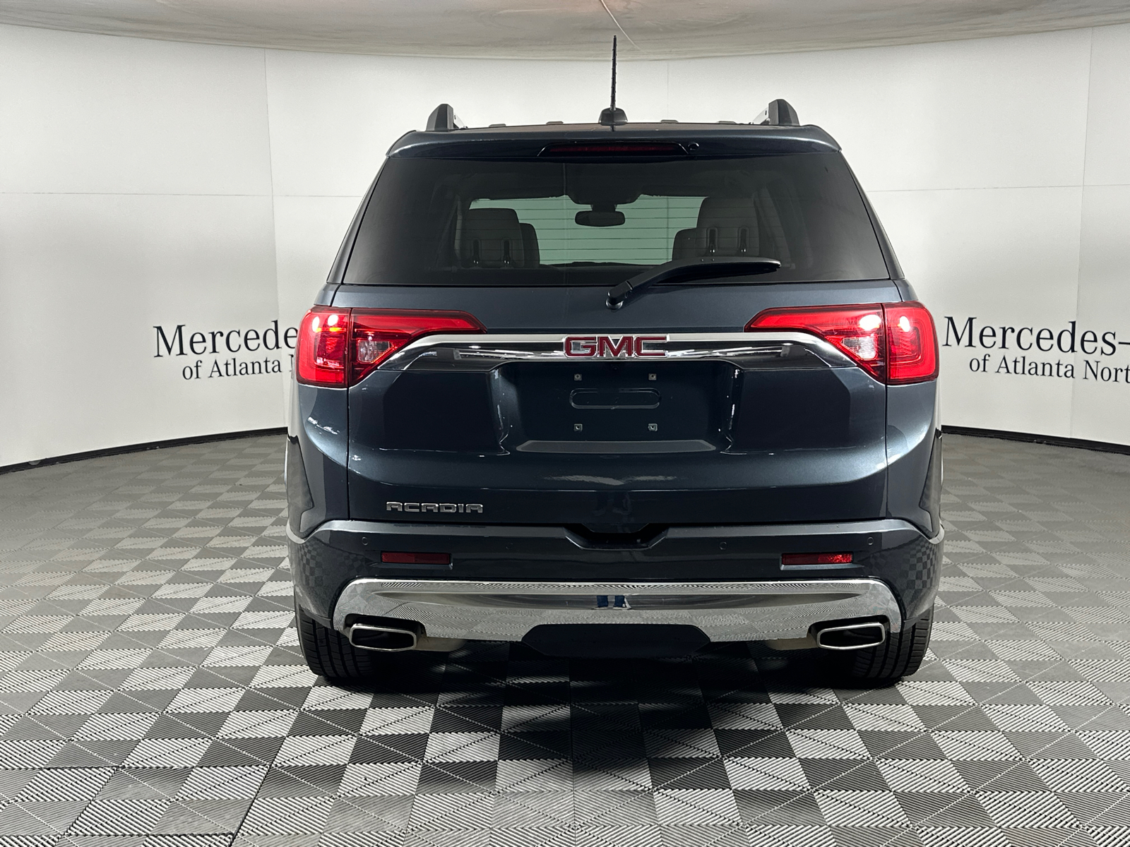 2019 GMC Acadia Denali 6