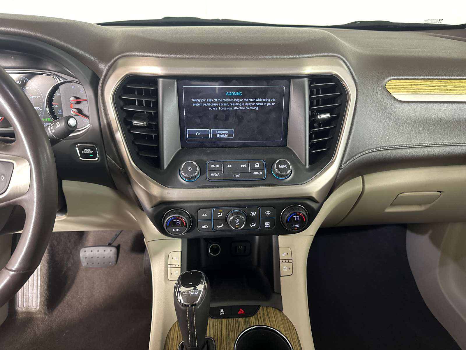 2019 GMC Acadia Denali 28