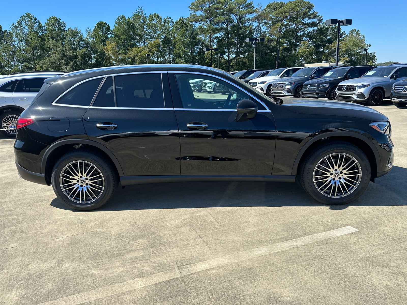 2025 Mercedes-Benz GLC GLC 300 9