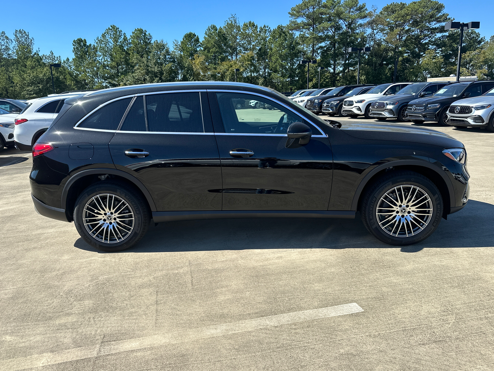 2025 Mercedes-Benz GLC GLC 300 9