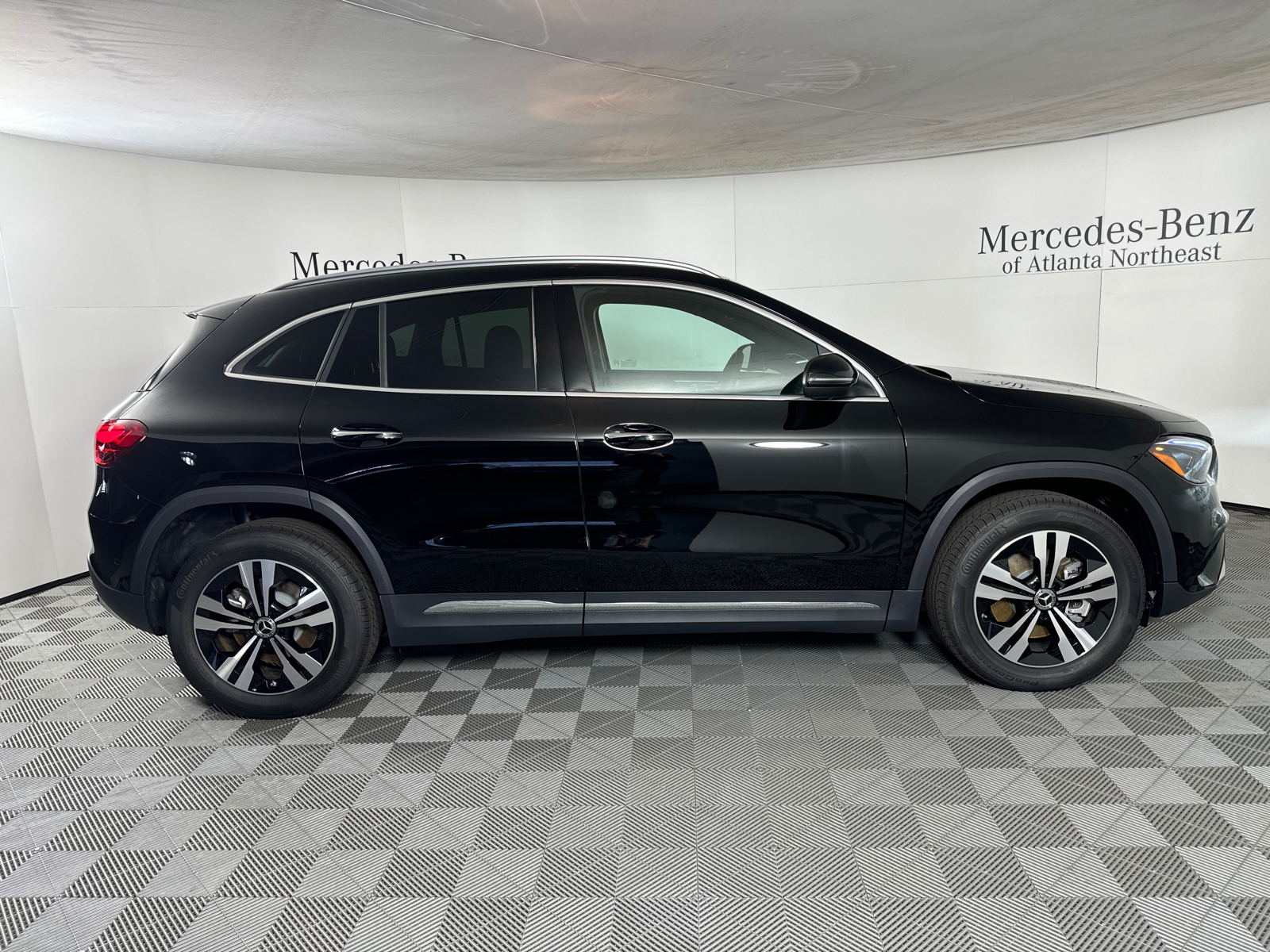 2025 Mercedes-Benz GLA GLA 250 8