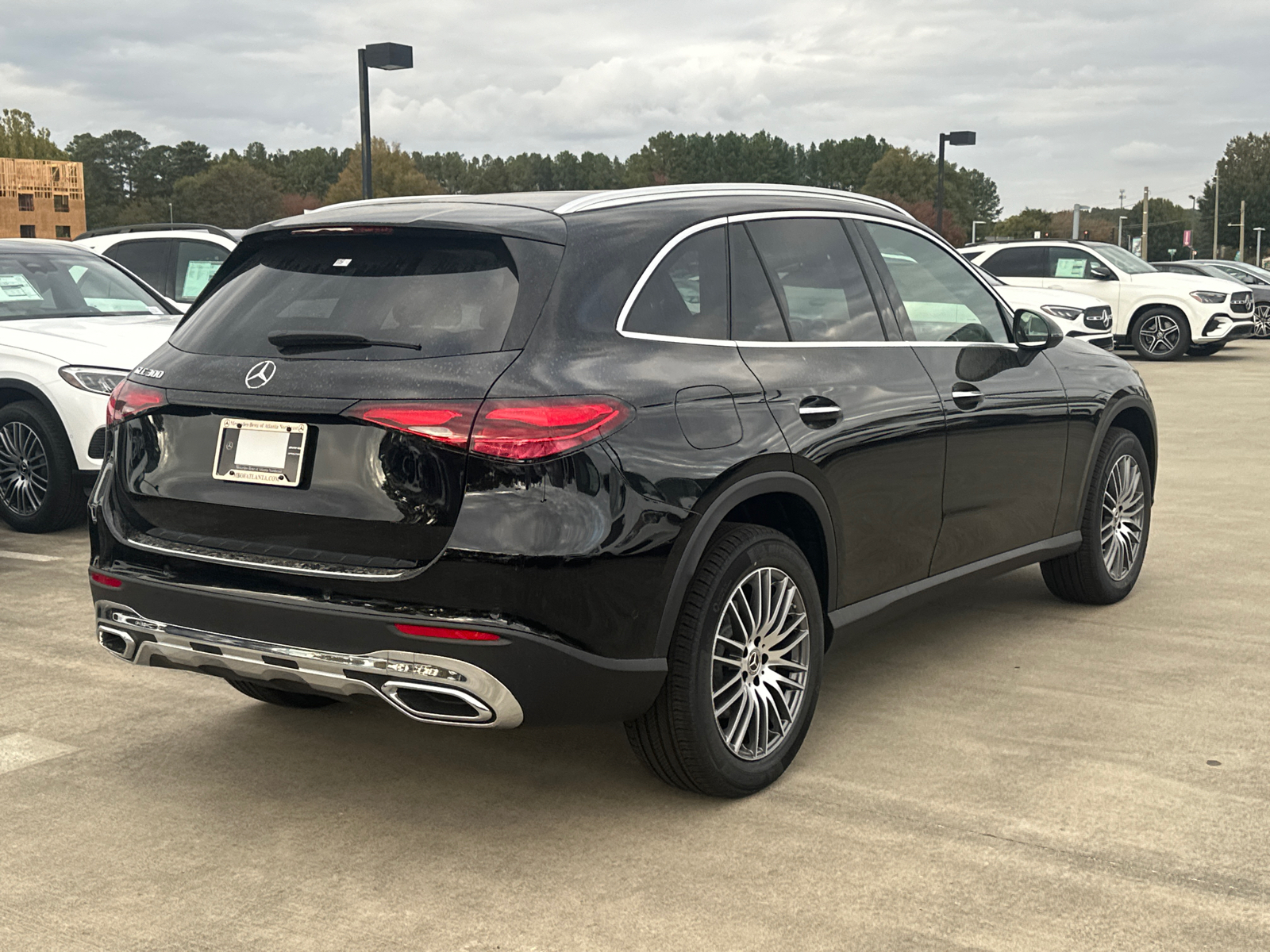 2025 Mercedes-Benz GLC GLC 300 8