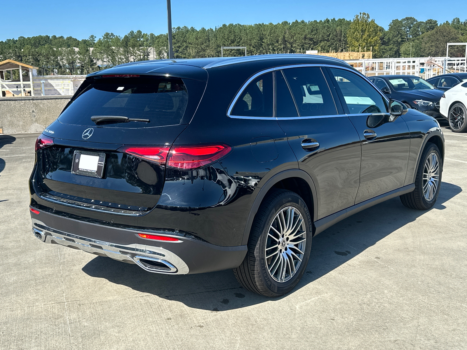 2025 Mercedes-Benz GLC GLC 300 8