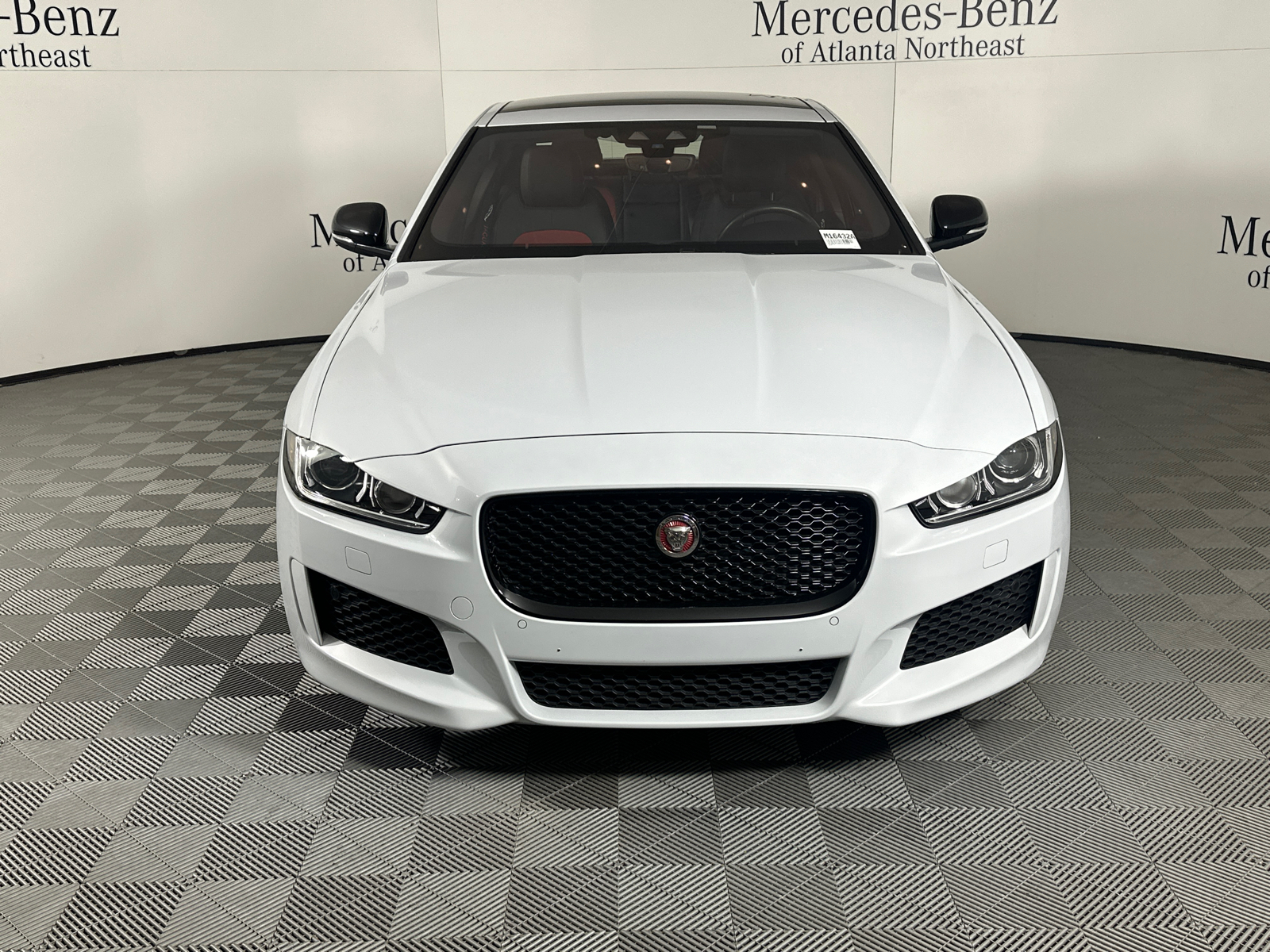 2019 Jaguar XE 25t 2