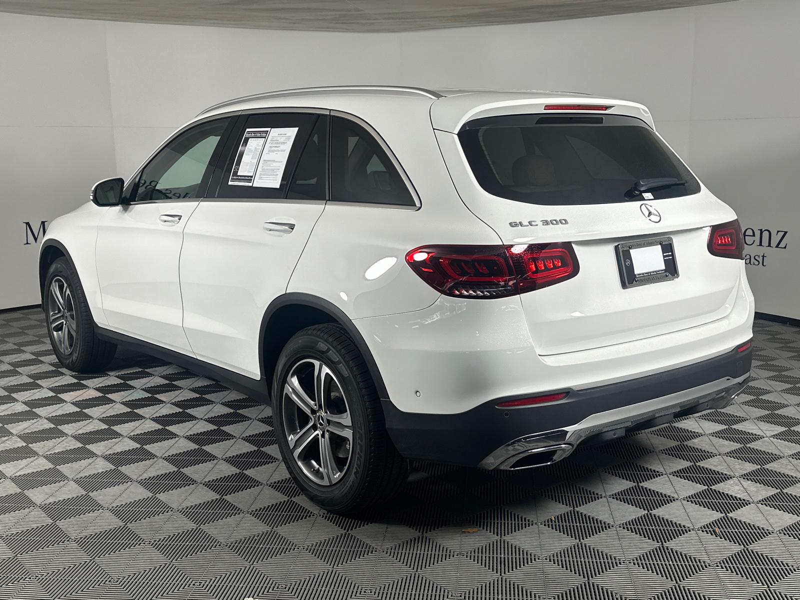 2021 Mercedes-Benz GLC GLC 300 5