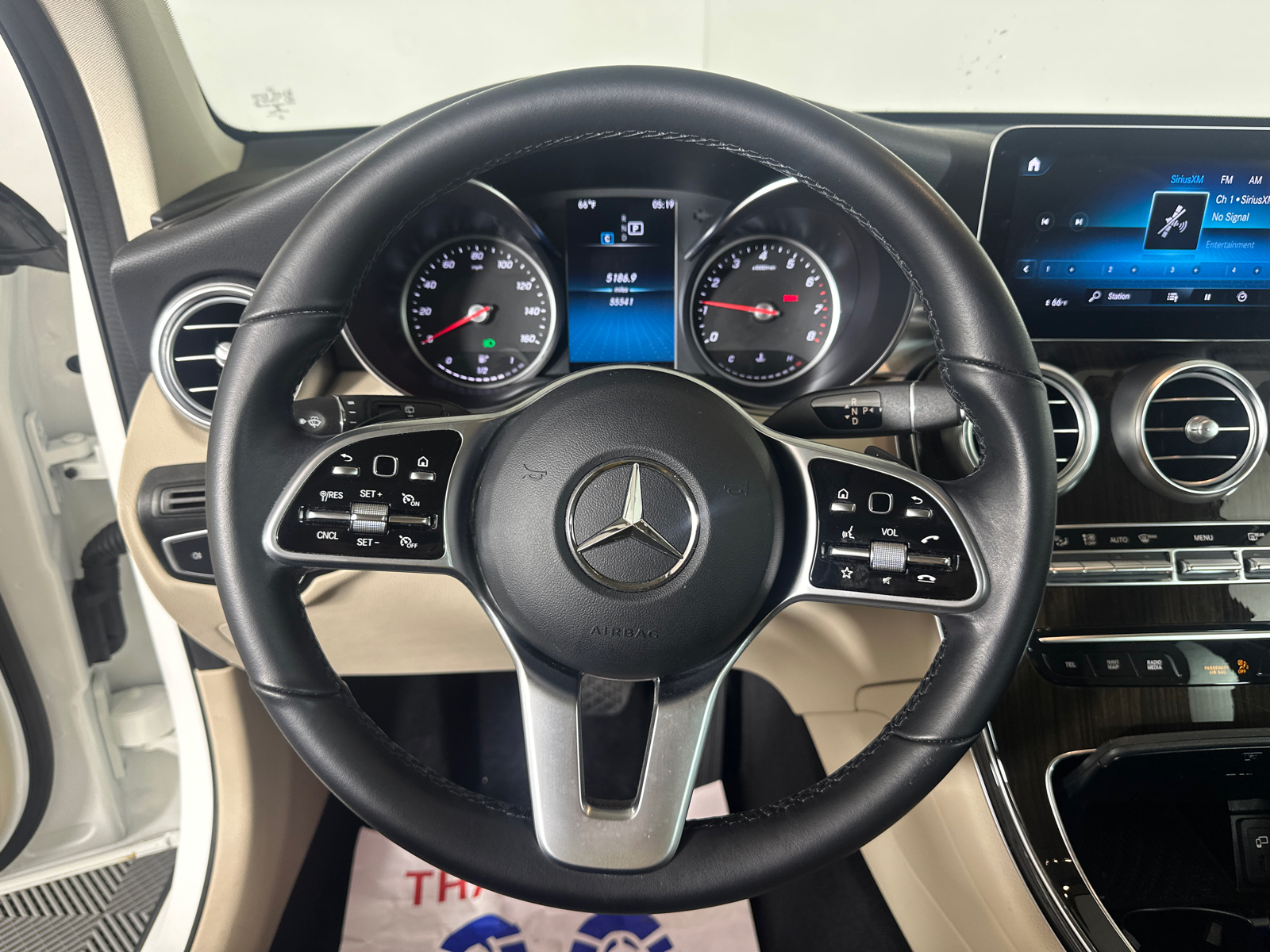 2021 Mercedes-Benz GLC GLC 300 26