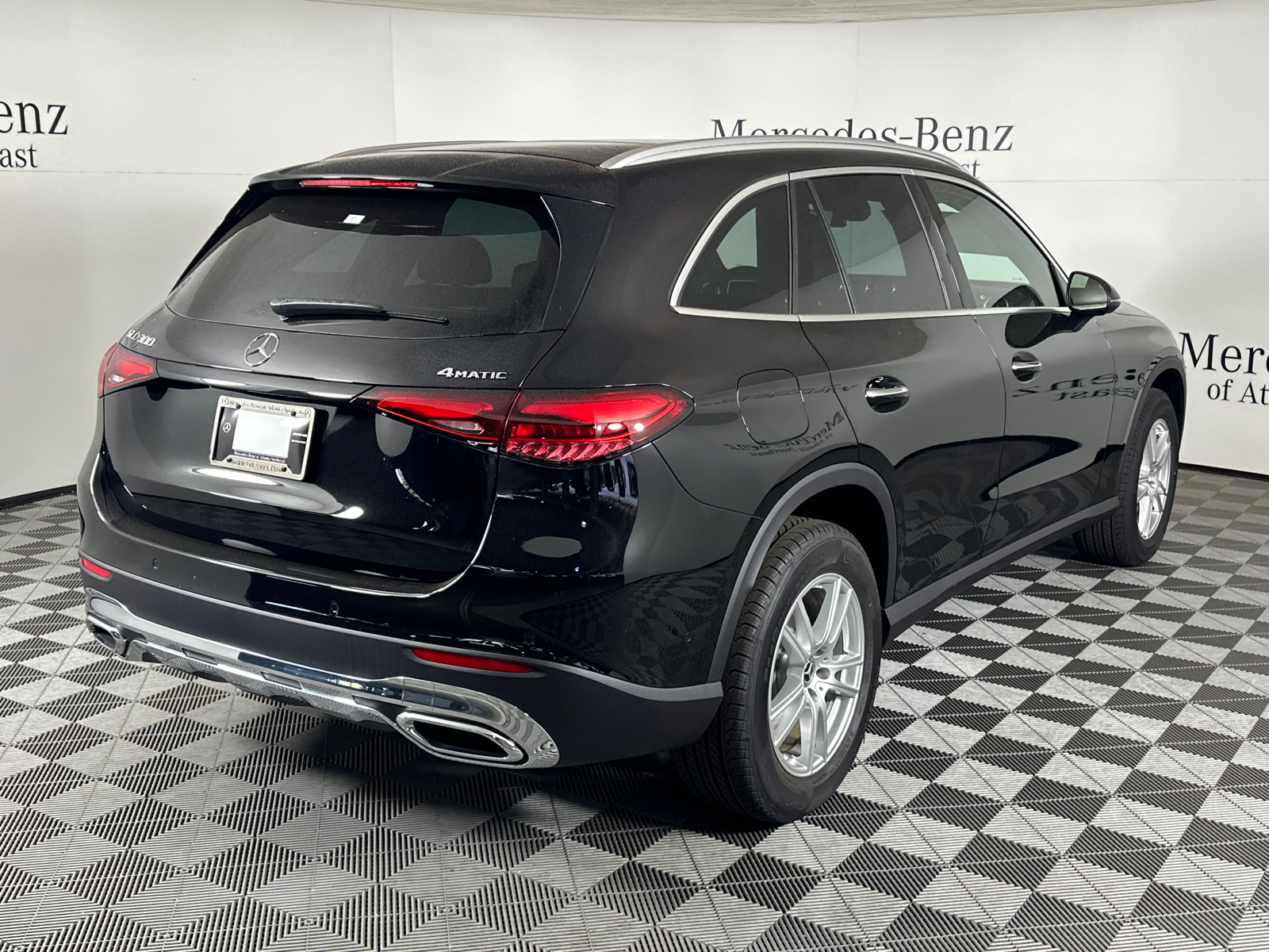 2025 Mercedes-Benz GLC GLC 300 7