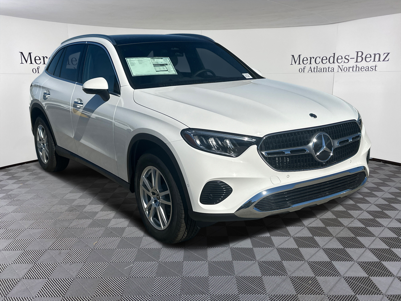 2025 Mercedes-Benz GLC GLC 300 1