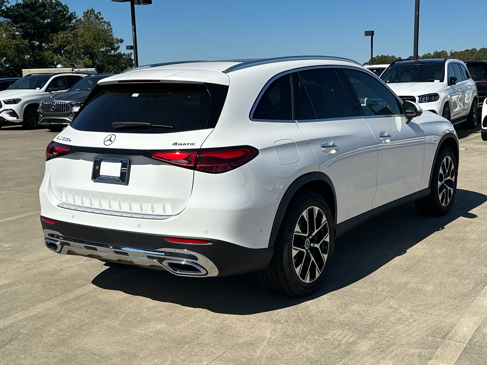 2025 Mercedes-Benz GLC GLC 350e 8