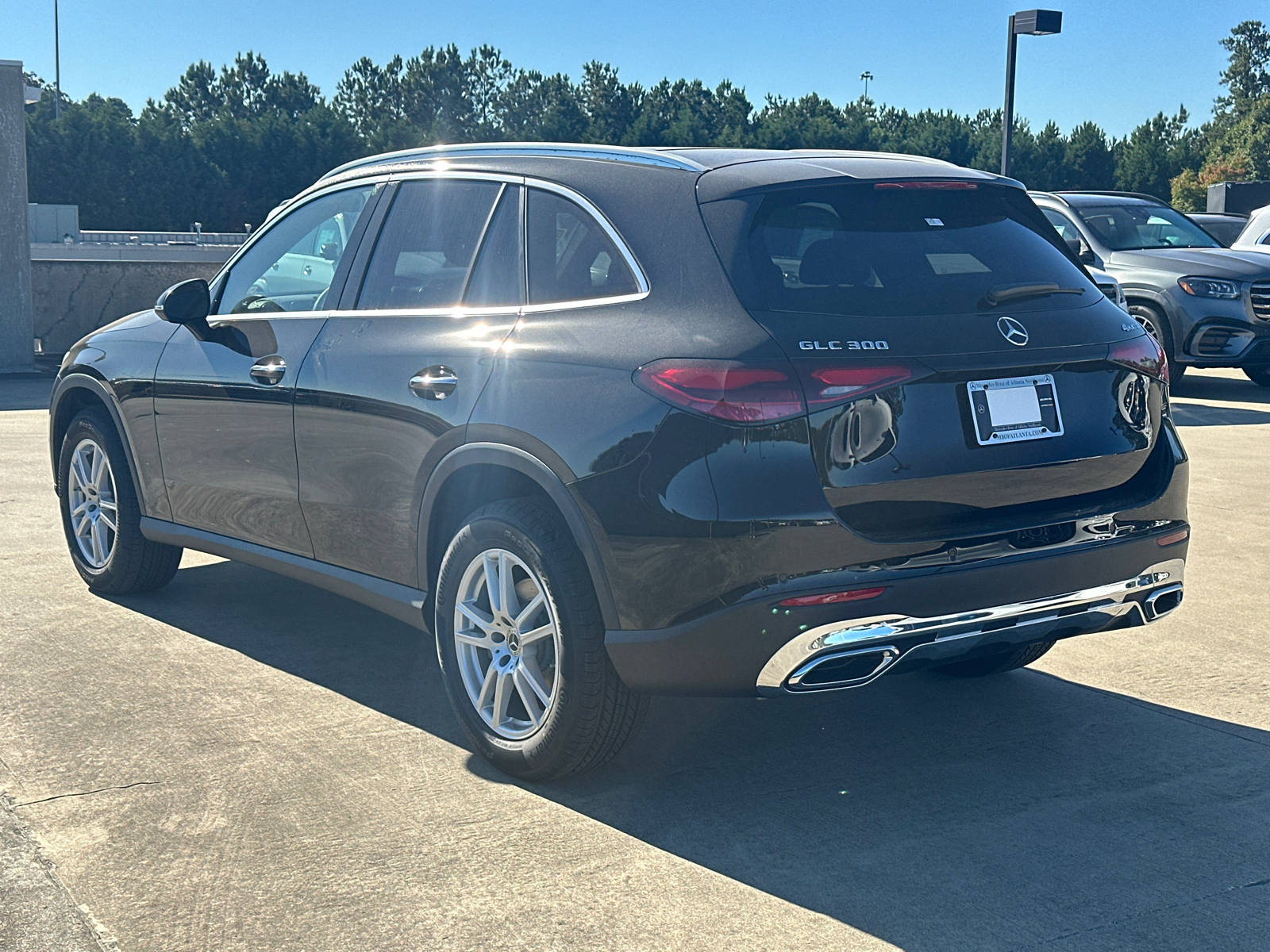 2025 Mercedes-Benz GLC GLC 300 8