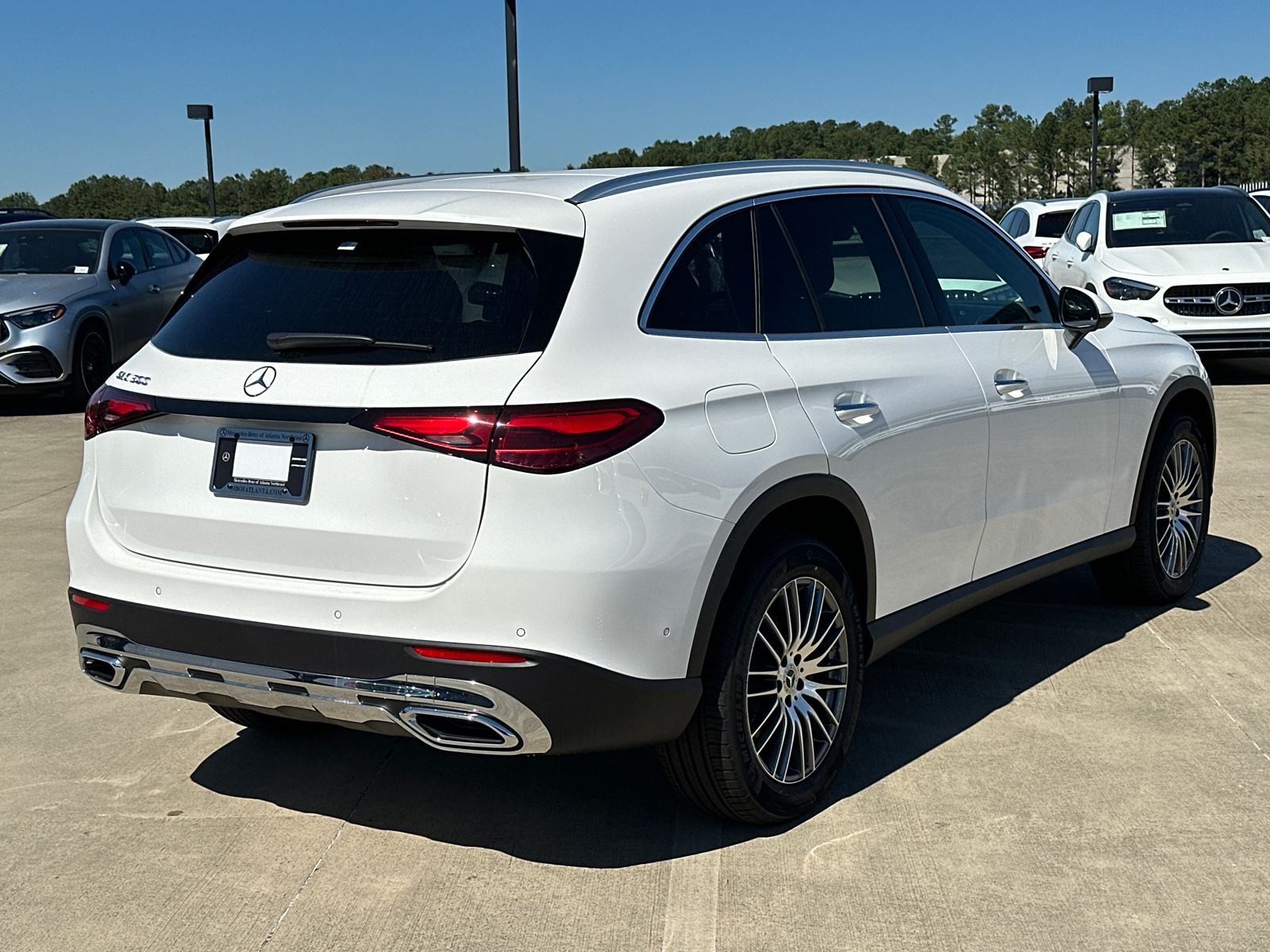 2025 Mercedes-Benz GLC GLC 300 8