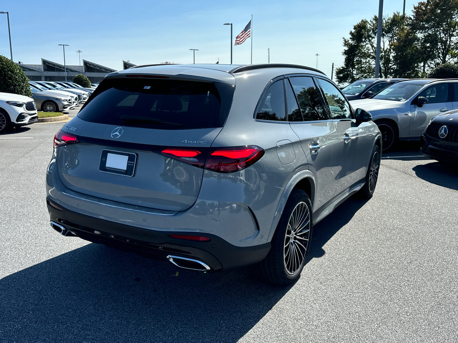 2025 Mercedes-Benz GLC GLC 300 8