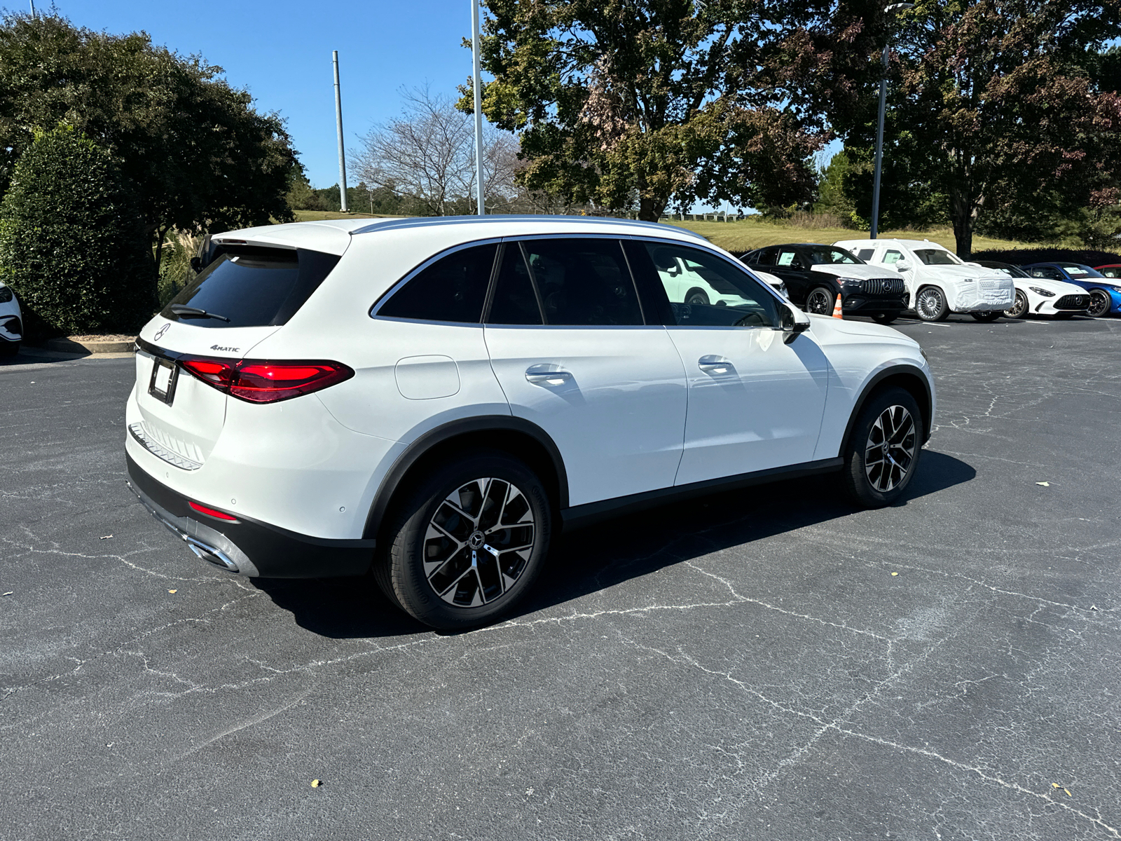 2025 Mercedes-Benz GLC GLC 350e 9