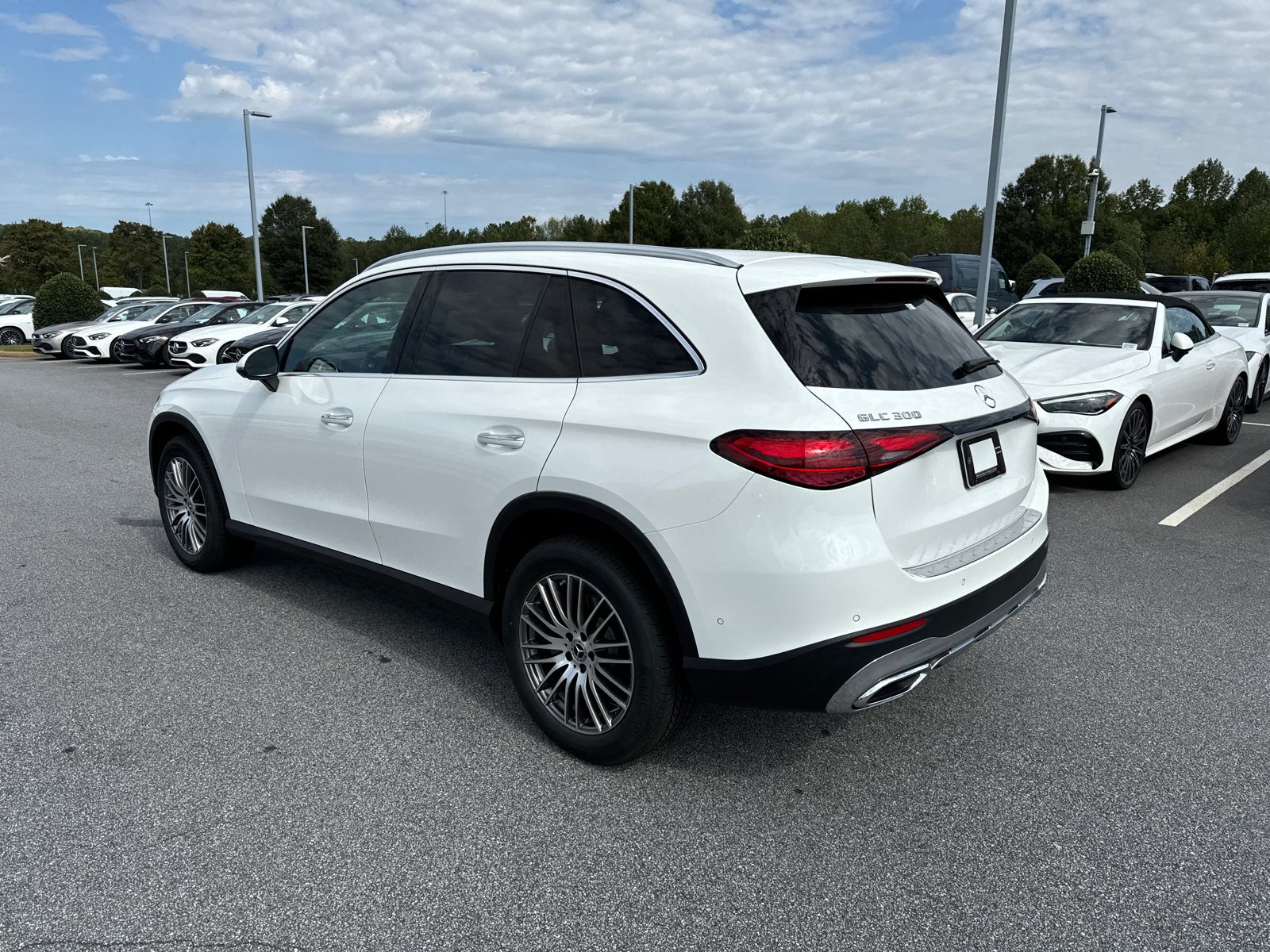 2025 Mercedes-Benz GLC GLC 300 6