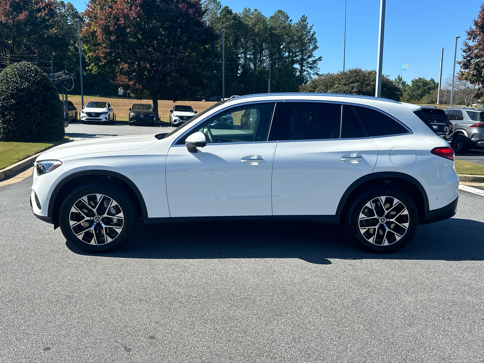 2025 Mercedes-Benz GLC GLC 350e 5