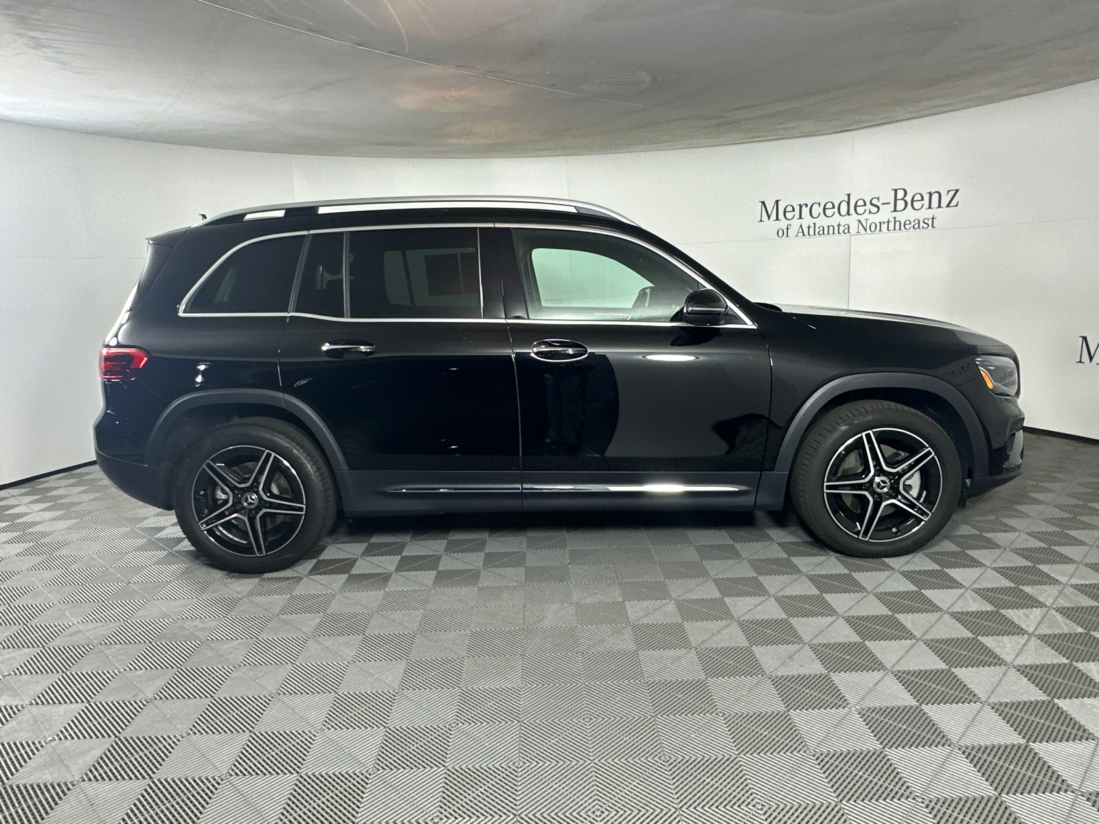 2024 Mercedes-Benz GLB GLB 250 8