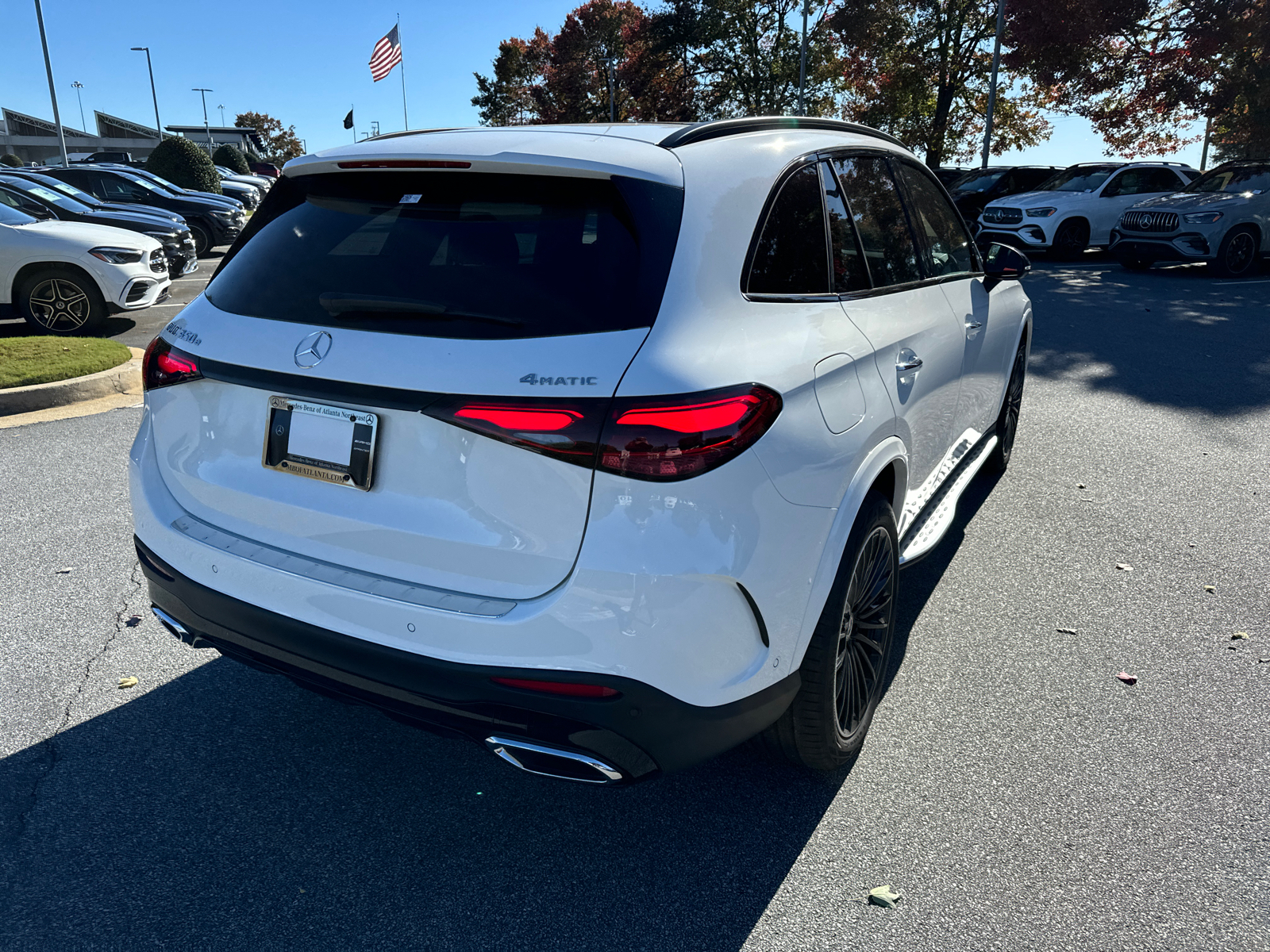 2025 Mercedes-Benz GLC GLC 350e 8