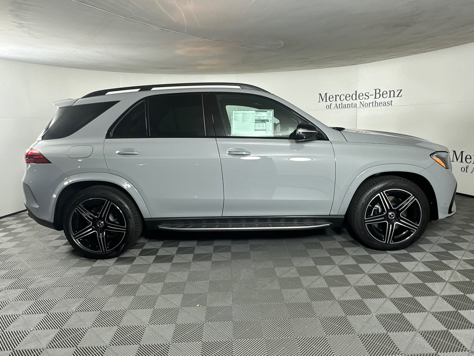 2025 Mercedes-Benz GLE GLE 450 8