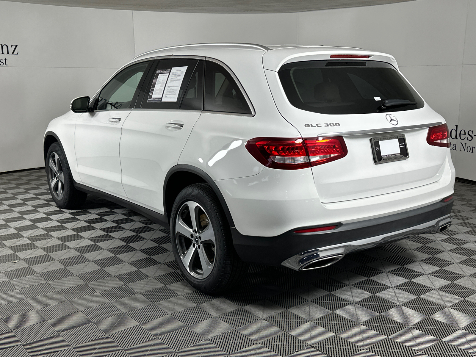 2019 Mercedes-Benz GLC GLC 300 5