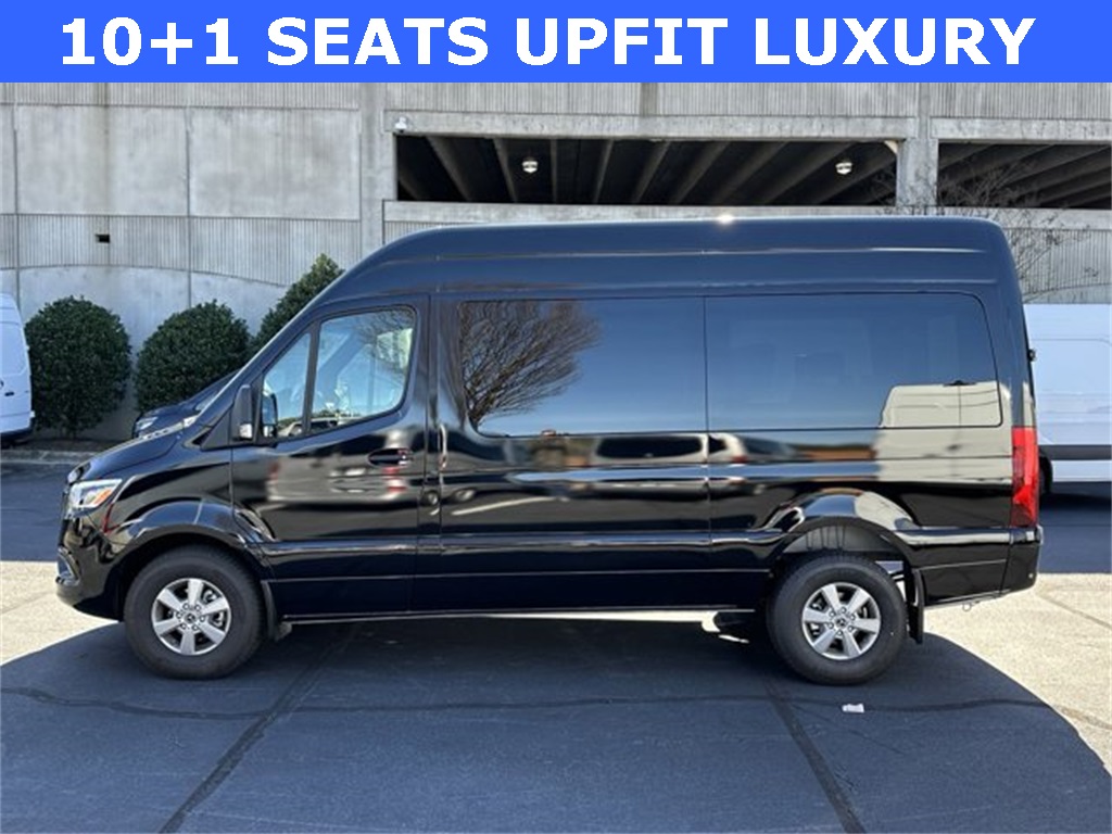 2023 Mercedes-Benz Sprinter 2500 Passenger 144 WB 8