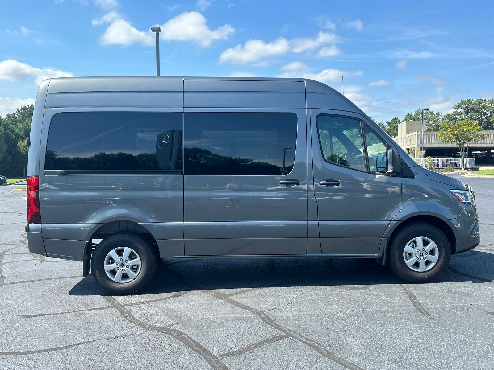 2023 Mercedes-Benz Sprinter 2500 Passenger 144 WB 8