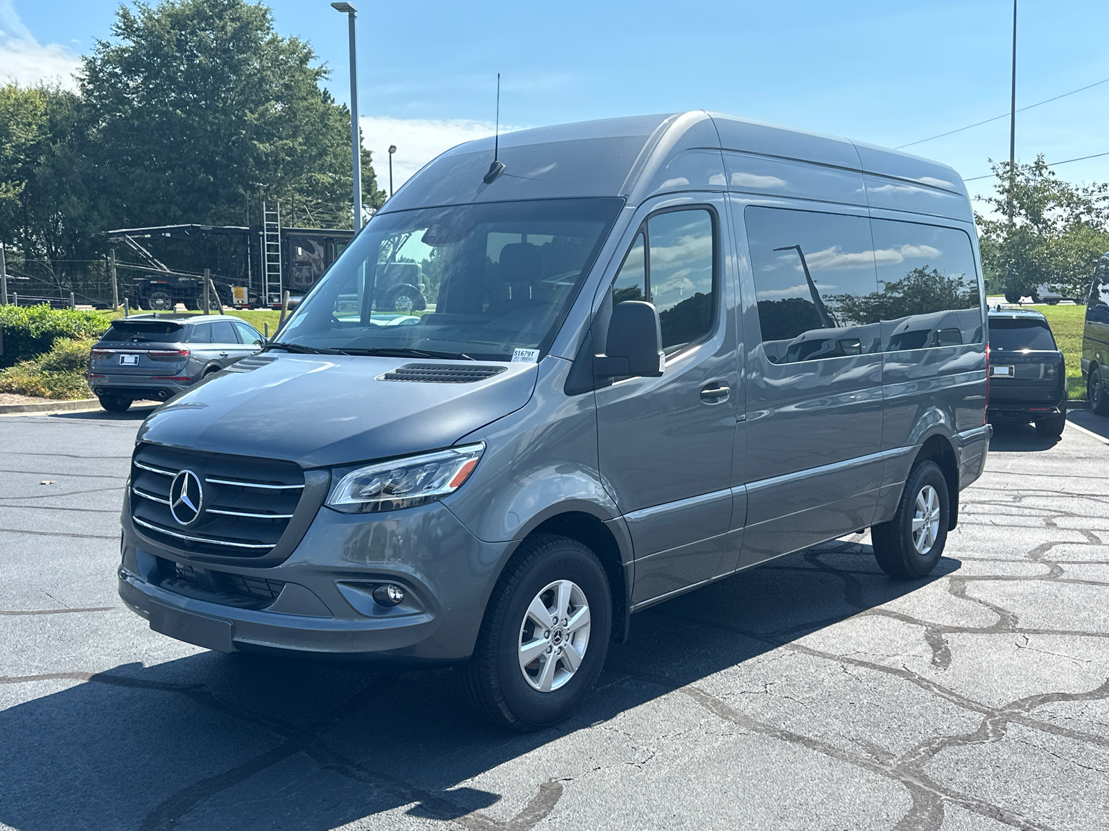 2023 Mercedes-Benz Sprinter 2500 Passenger 144 WB 33