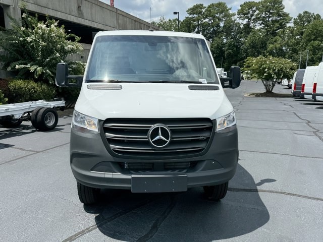 2023 Mercedes-Benz Sprinter 3500 Cab Chassis 144 WB 2