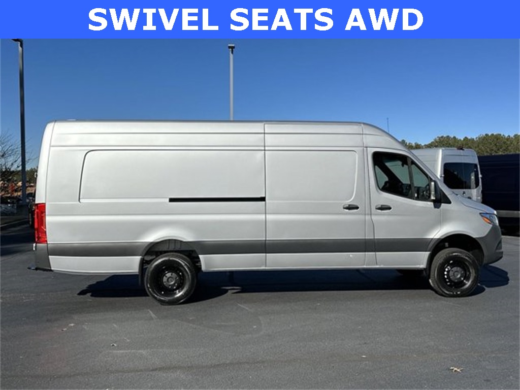 2024 Mercedes-Benz Sprinter 2500 Cargo 170 WB 12