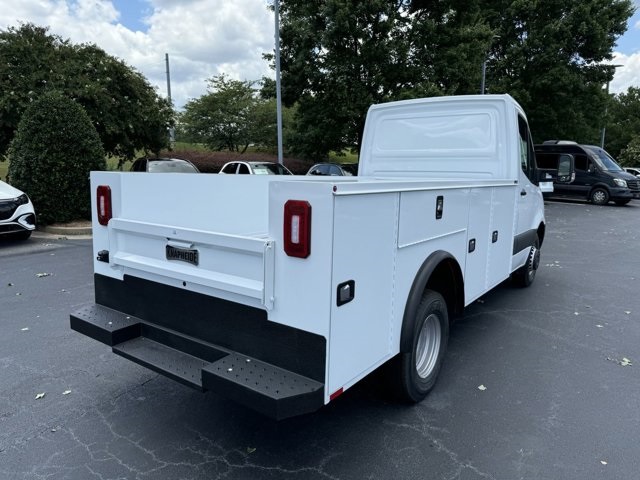 2024 Mercedes-Benz Sprinter 3500 Cab Chassis 144 WB 7