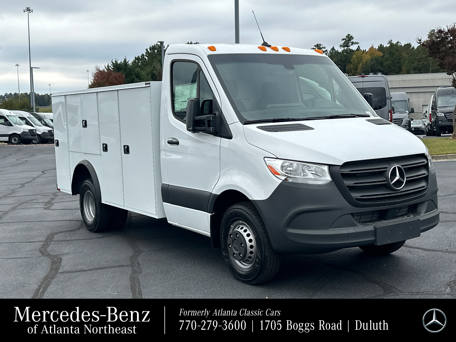 2024 Mercedes-Benz Sprinter 3500 Cab Chassis 144 WB 1