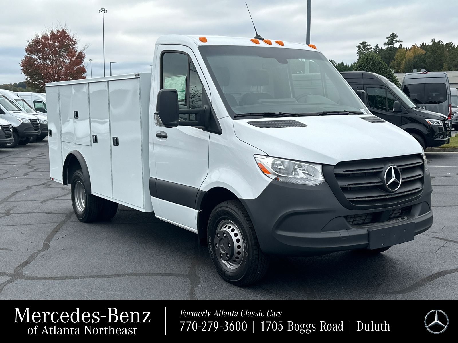 2024 Mercedes-Benz Sprinter 3500 Cab Chassis 144 WB 1