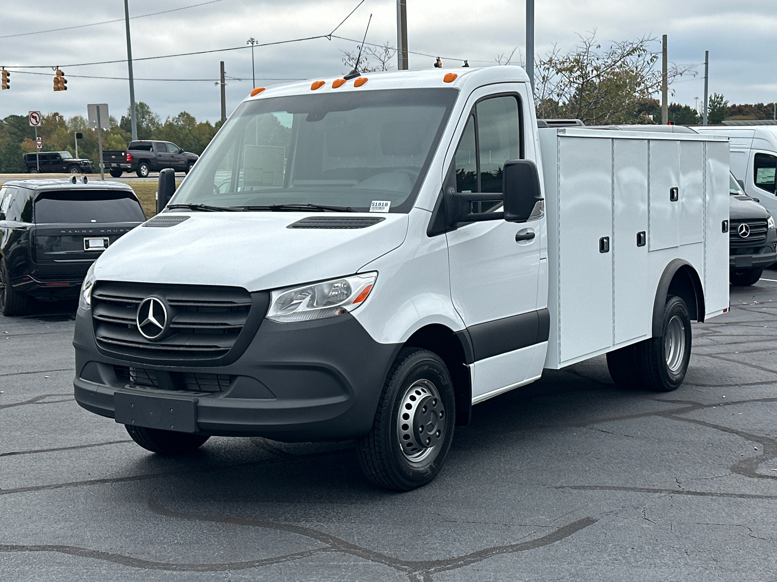 2024 Mercedes-Benz Sprinter 3500 Cab Chassis 144 WB 3