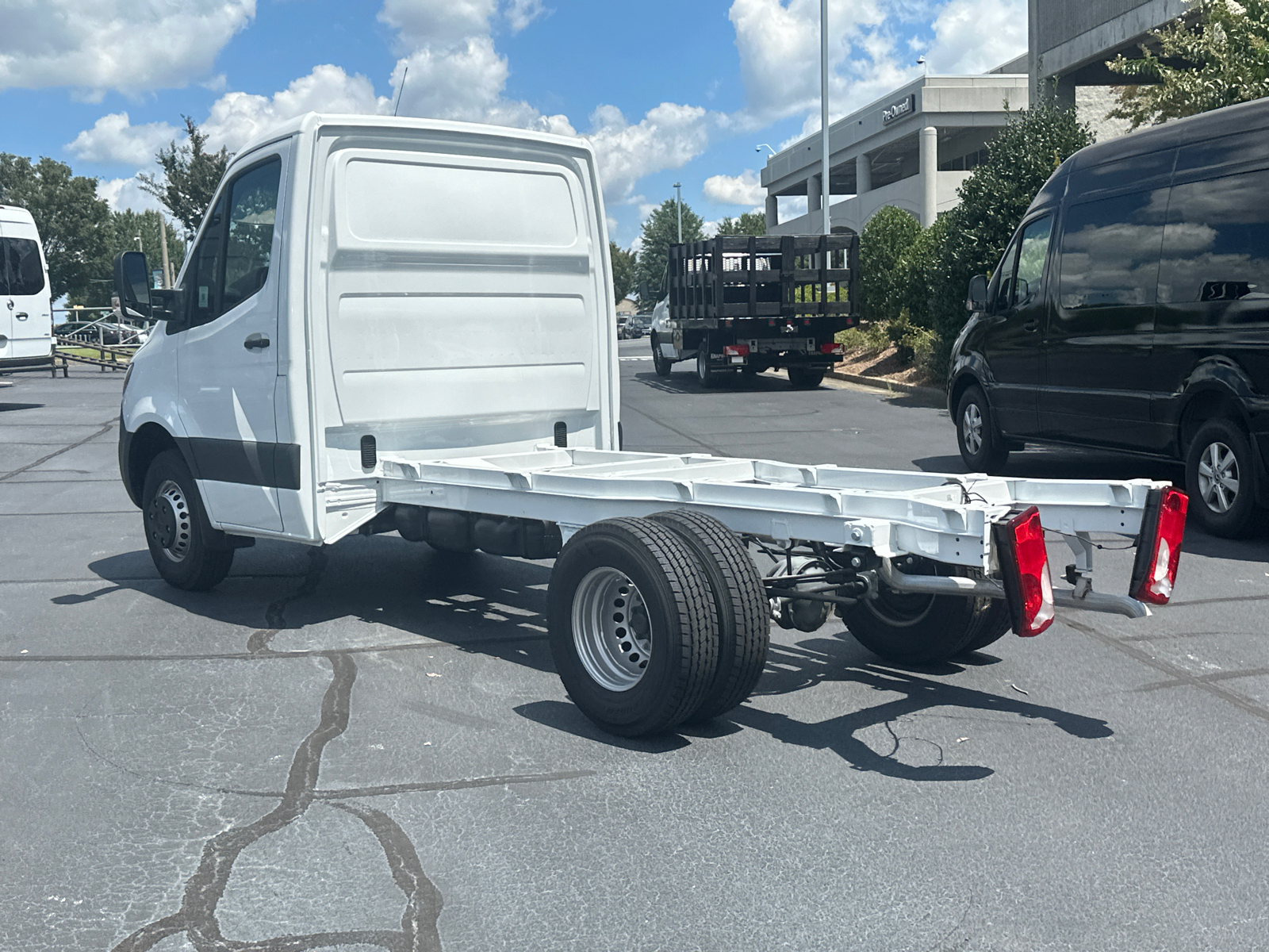 2024 Mercedes-Benz Sprinter 3500 Cab Chassis 144 WB 5