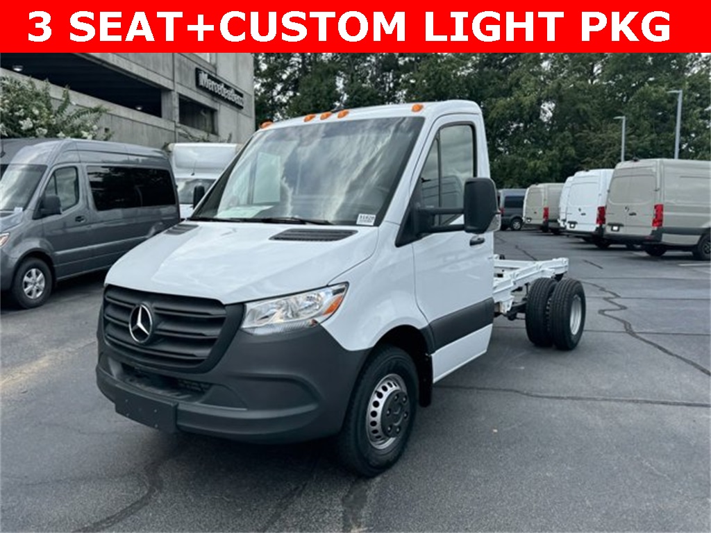 2024 Mercedes-Benz Sprinter 3500 Cab Chassis 144 WB 3