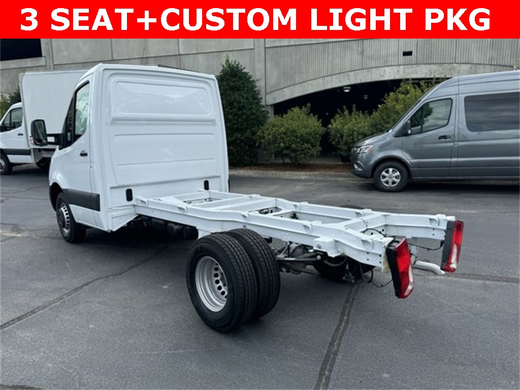 2024 Mercedes-Benz Sprinter 3500 Cab Chassis 144 WB 5