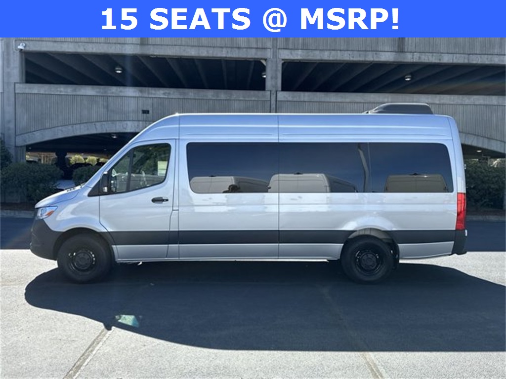 2024 Mercedes-Benz Sprinter 2500 Passenger 170 WB 8