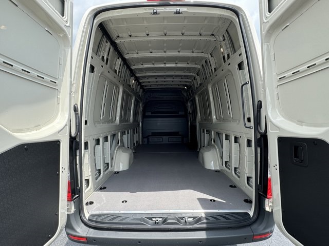 2024 Mercedes-Benz Sprinter 2500 Cargo 170 WB 6