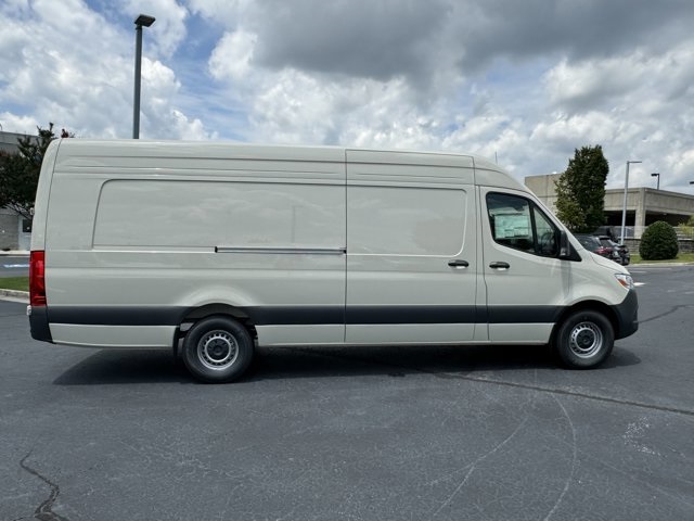 2024 Mercedes-Benz Sprinter 2500 Cargo 170 WB 8