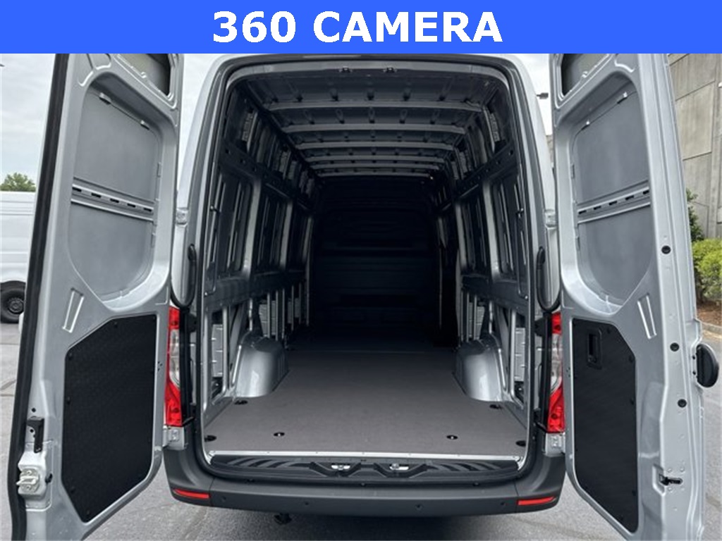 2024 Mercedes-Benz Sprinter 2500 Cargo 170 WB 2