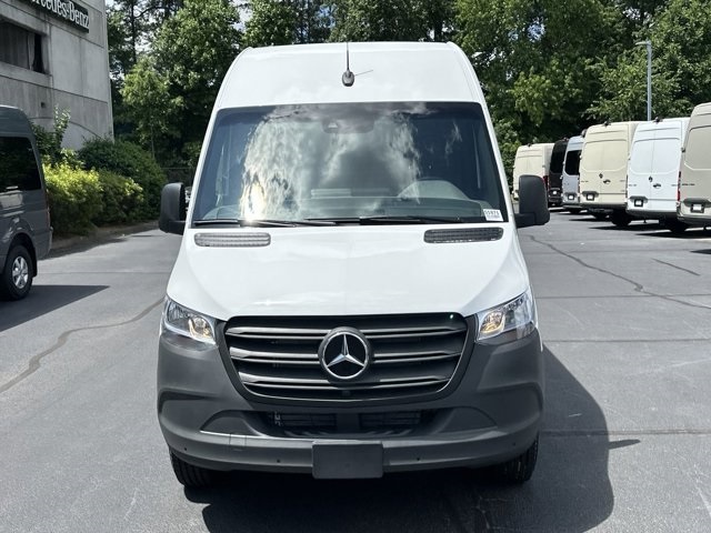 2024 Mercedes-Benz Sprinter 2500 Cargo 144 WB 3