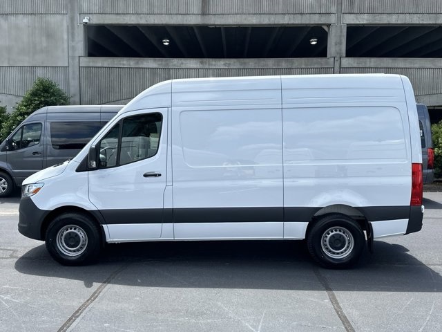 2024 Mercedes-Benz Sprinter 2500 Cargo 144 WB 8