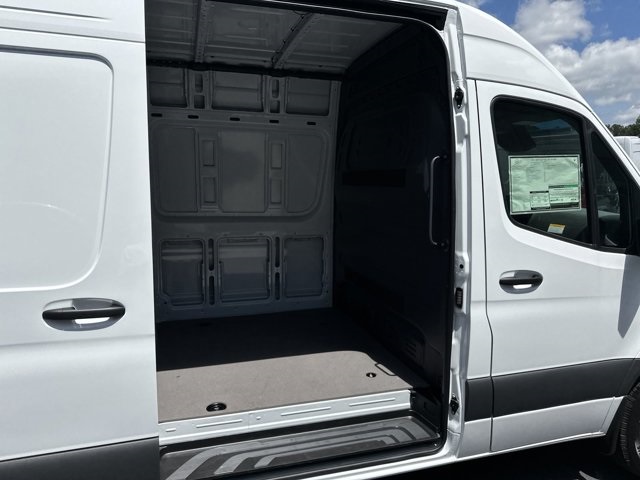 2024 Mercedes-Benz Sprinter 2500 Cargo 144 WB 19