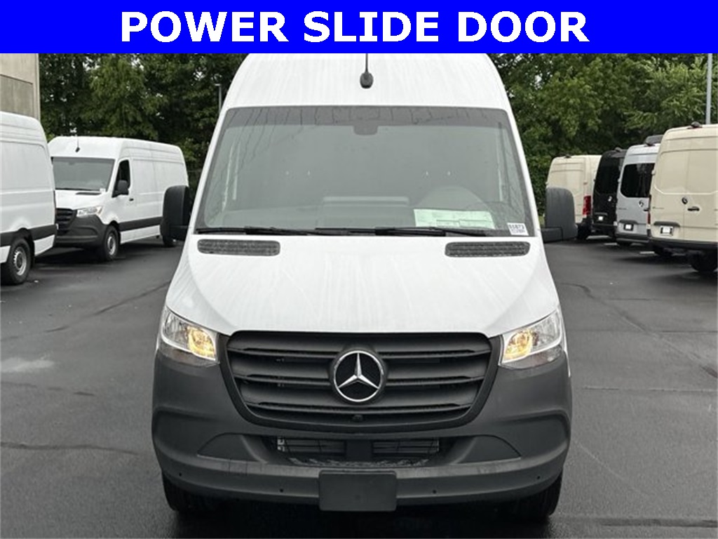 2024 Mercedes-Benz Sprinter 2500 Cargo 144 WB 3