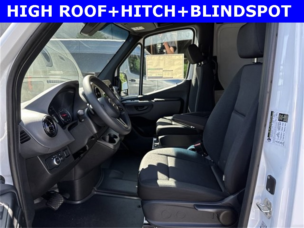 2024 Mercedes-Benz Sprinter 2500 Cargo 144 WB 13