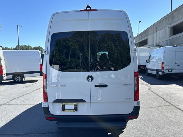 2024 Mercedes-Benz Sprinter 2500 Crew 170 WB 10