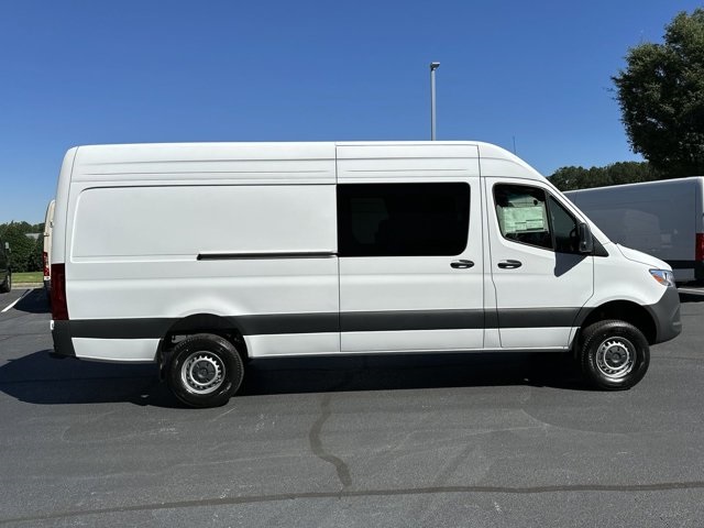 2024 Mercedes-Benz Sprinter 2500 Crew 170 WB 14