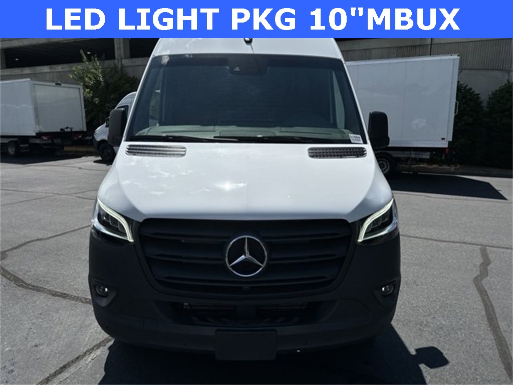 2024 Mercedes-Benz Sprinter 2500 Cargo 144 WB 3