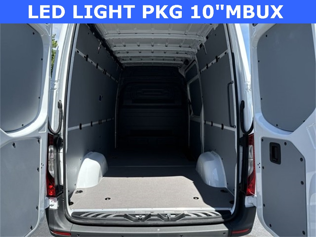 2024 Mercedes-Benz Sprinter 2500 Cargo 144 WB 17