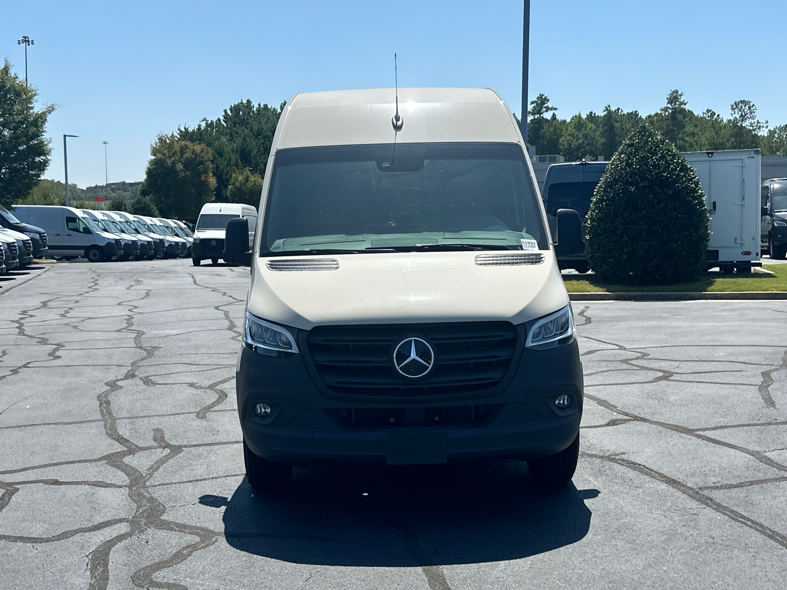 2024 Mercedes-Benz Sprinter 2500 Cargo 170 WB 2